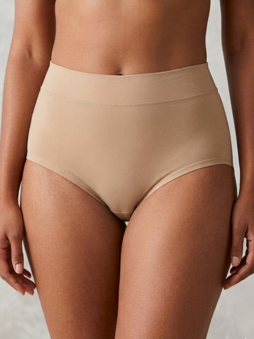 Wacoal Seamless Full Brief Panty Beige Nude Comfort Stretch Womens Size 5-S NWT